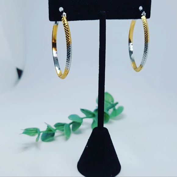 Gold and Silver tone Hoop earring - Picture 2 of 3
